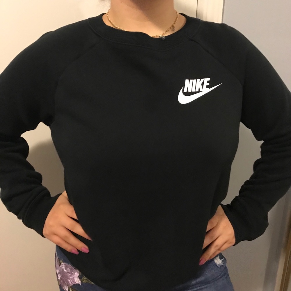 Nike sweatshirt